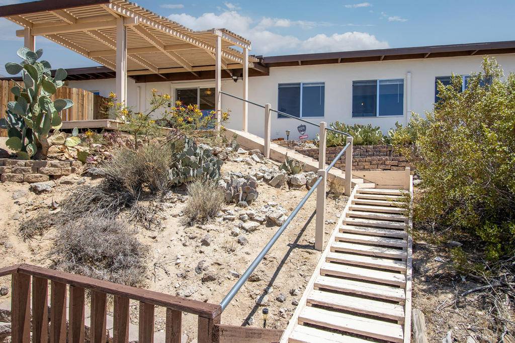 Yucca Valley, CA 92284,57349 Mesa DR