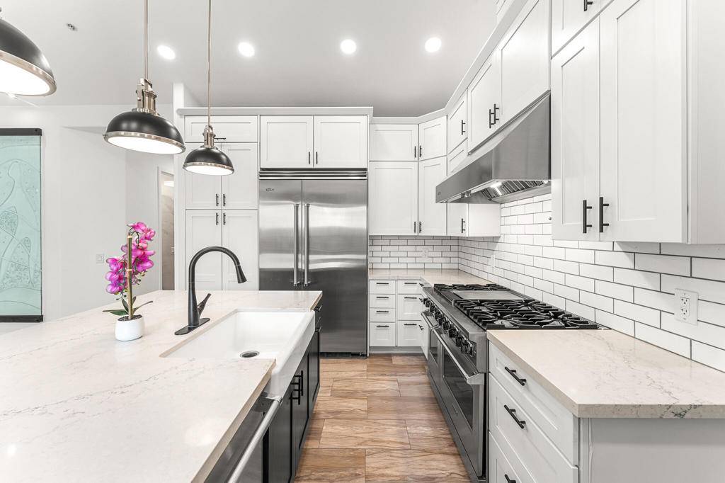 Palm Springs, CA 92264,2896 Medina CT