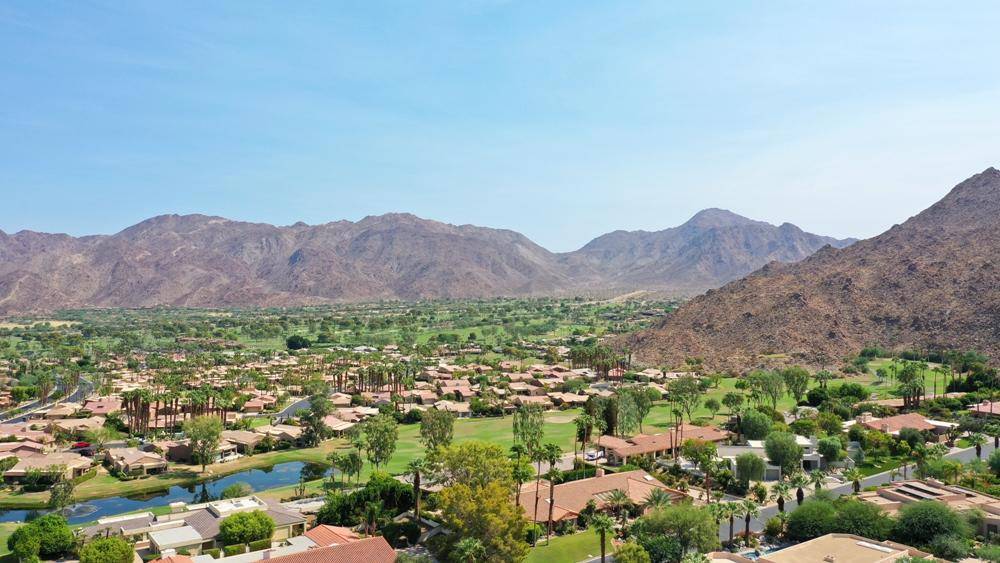 Palm Desert, CA 92260,73115 Crosby LN