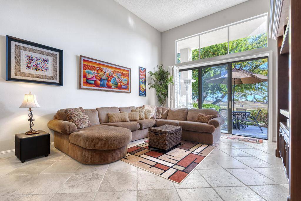 La Quinta, CA 92253,54564 Oak Tree #A107