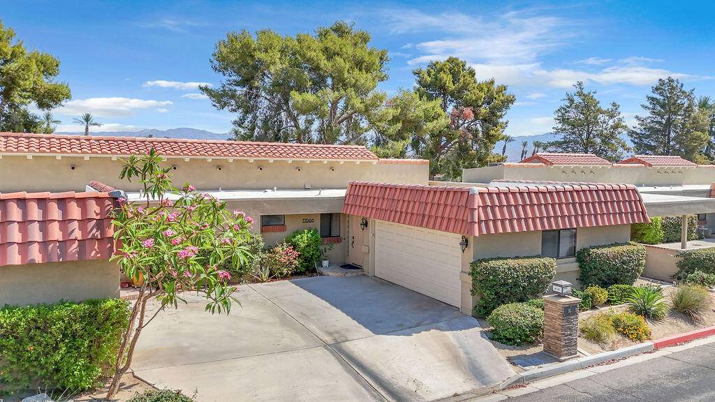 Palm Desert, CA 92211,77086 Pauma Valley WAY