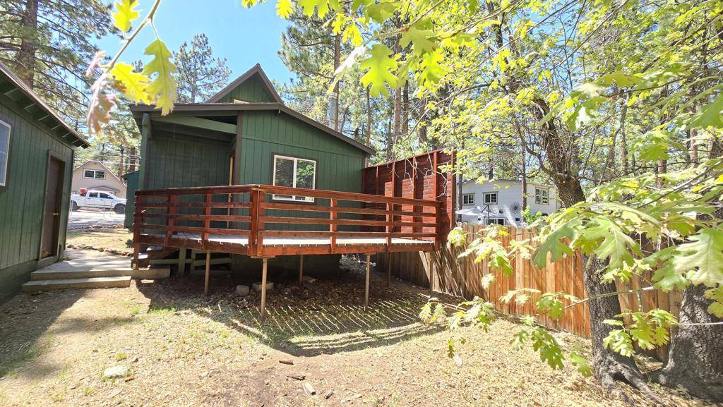 Sugarloaf, CA 92386,317 Spruce LN #1005