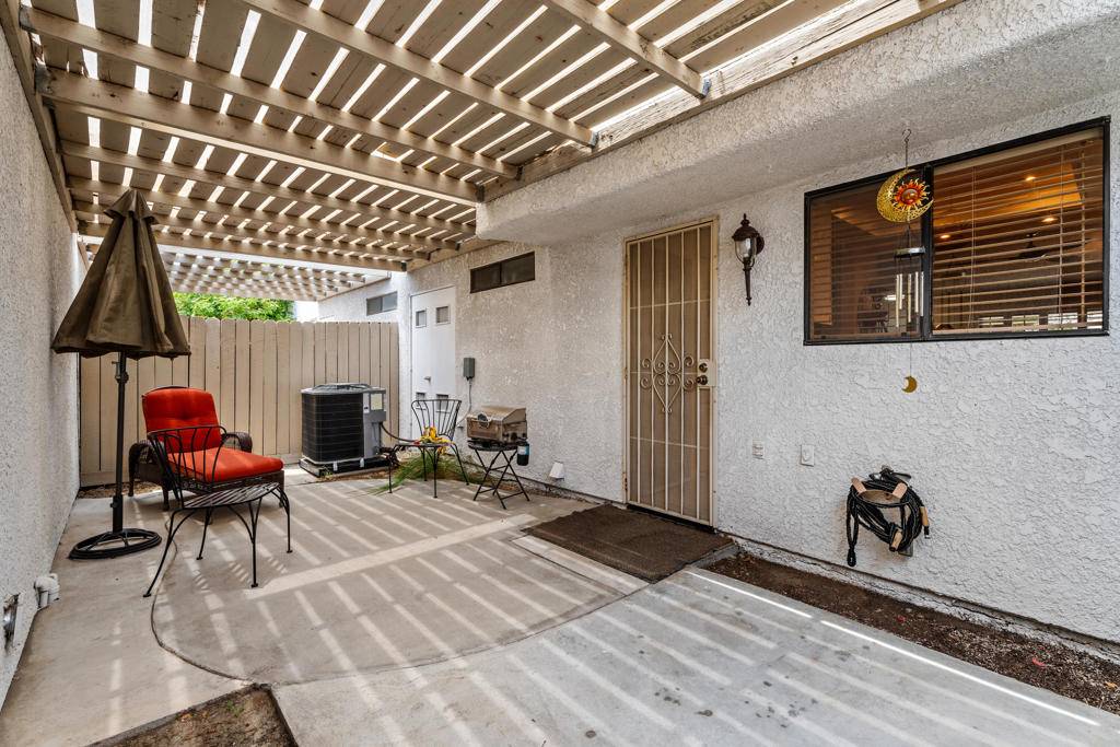 Rancho Mirage, CA 92270,34324 Laura WAY