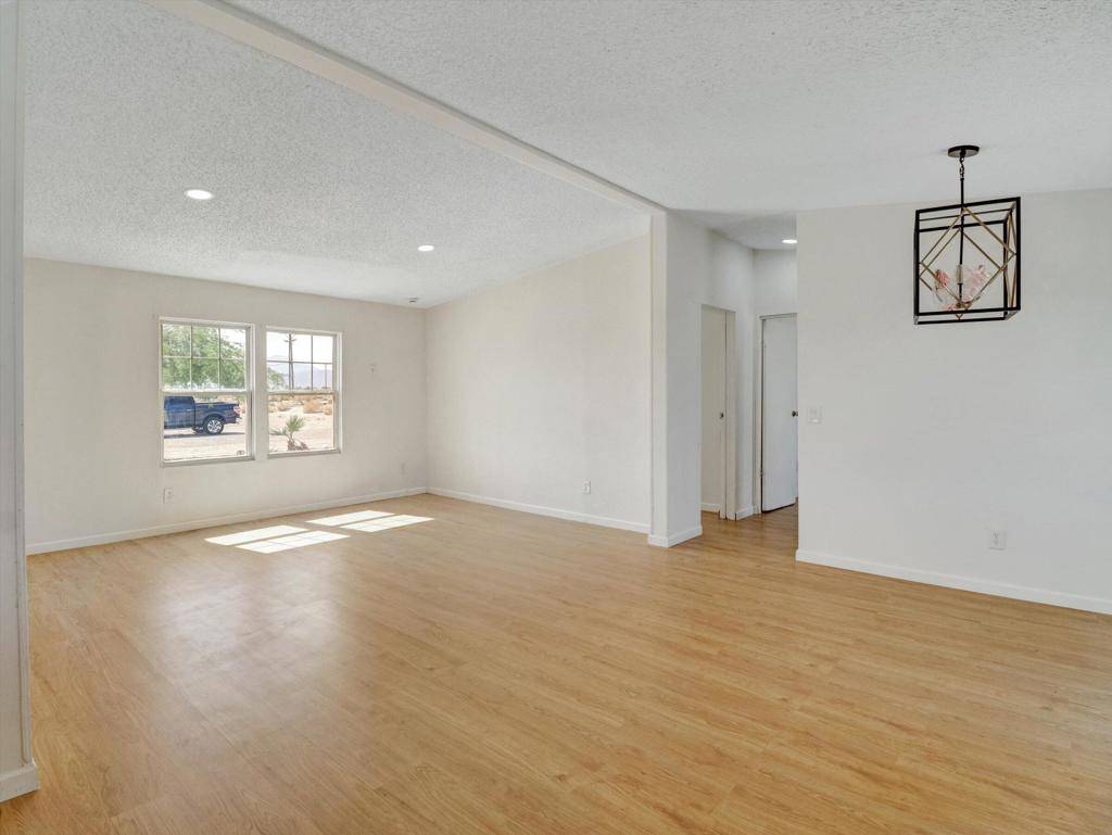 Thermal, CA 92274,2204 Ocean Side AVE