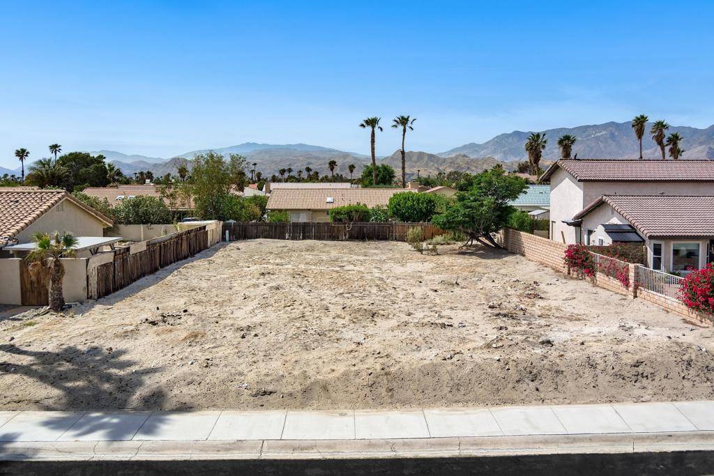 Cathedral City, CA 92234,67175 Ontina RD