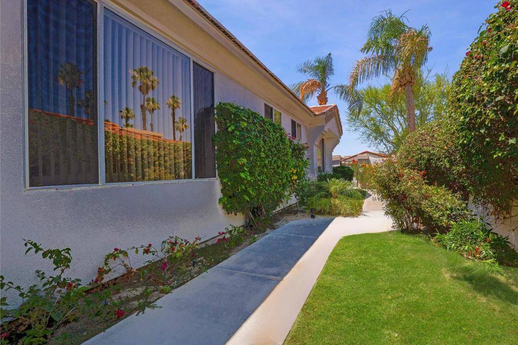 Palm Desert, CA 92211,425 Desert Holly DR