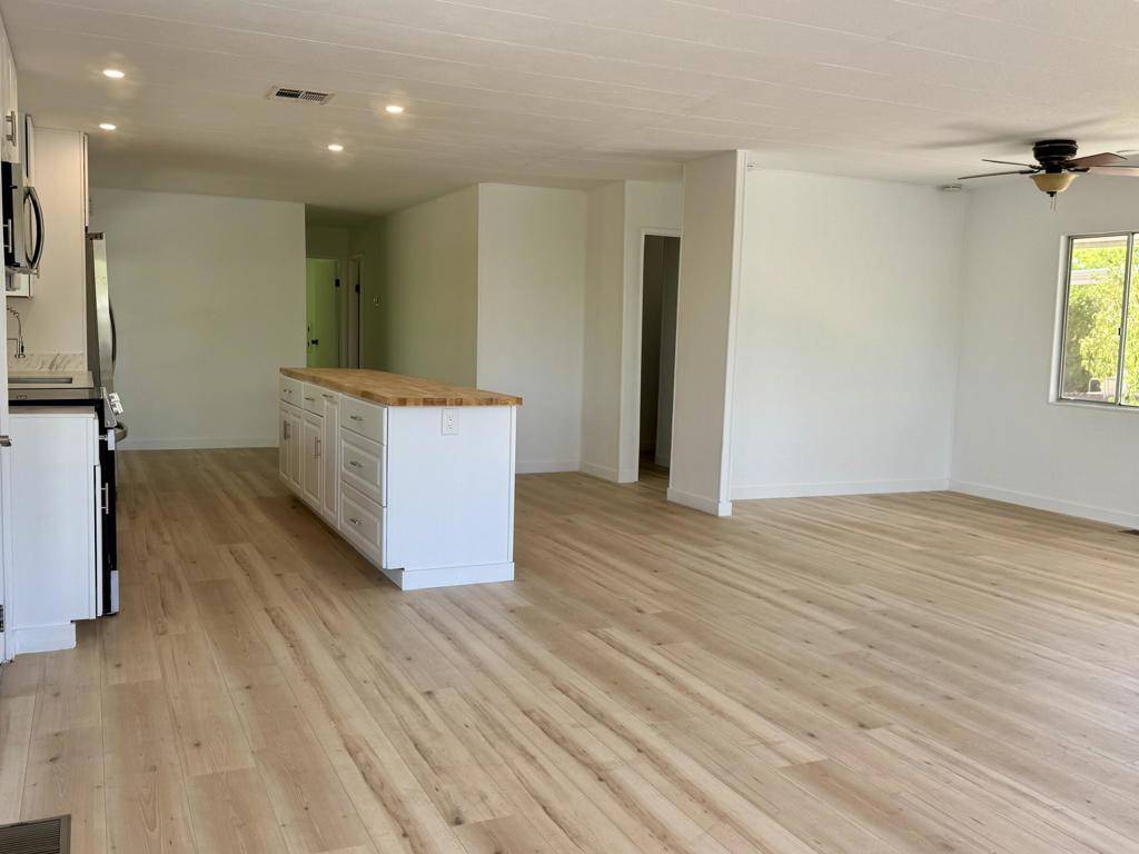 Palm Desert, CA 92260,49305 Ca-74 #151