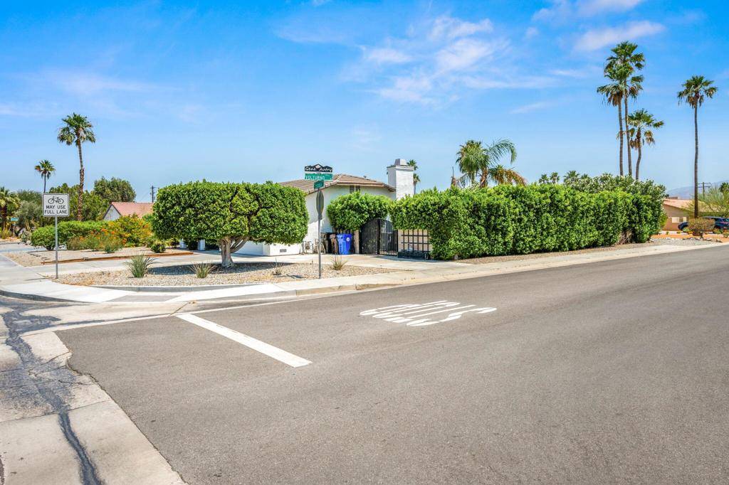 Palm Springs, CA 92262,2901 E Via Escuela