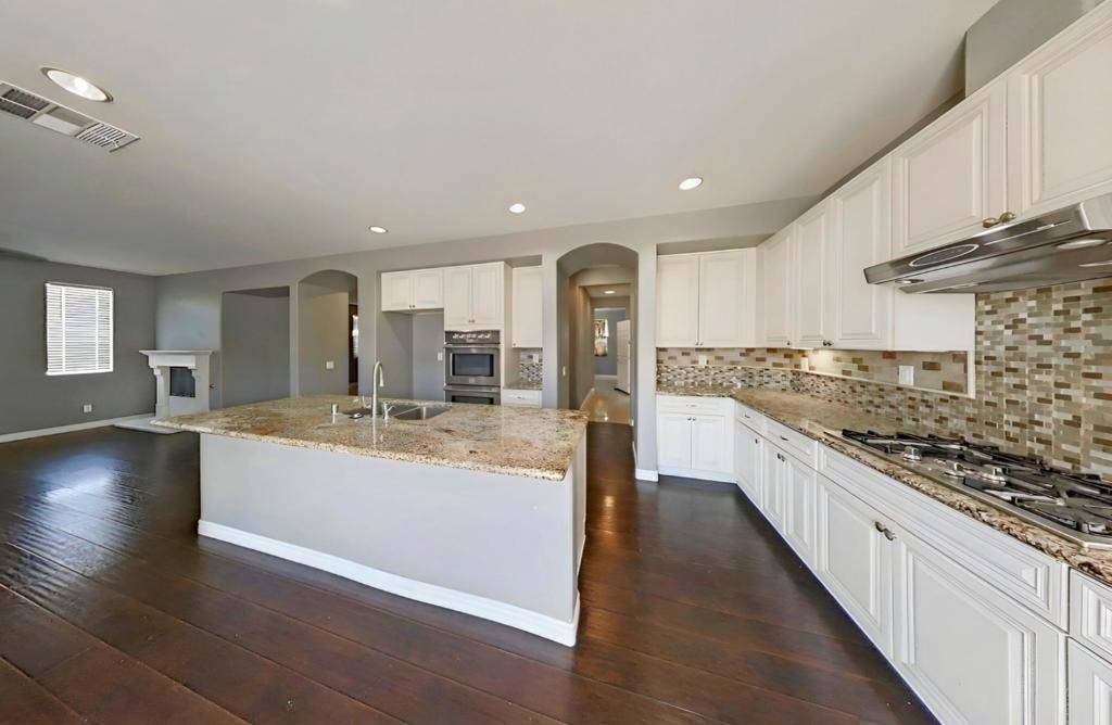 Palmdale, CA 93551,2300 Thorncroft CIR