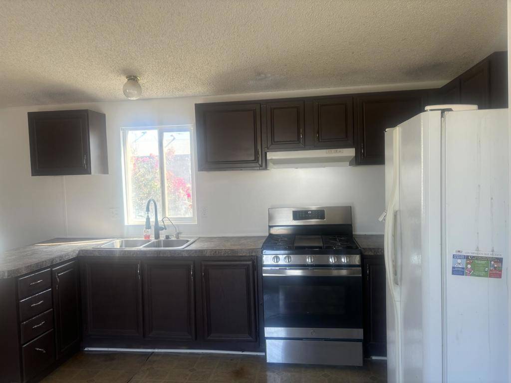 Thermal, CA 92274,85400 Ave 55 #9