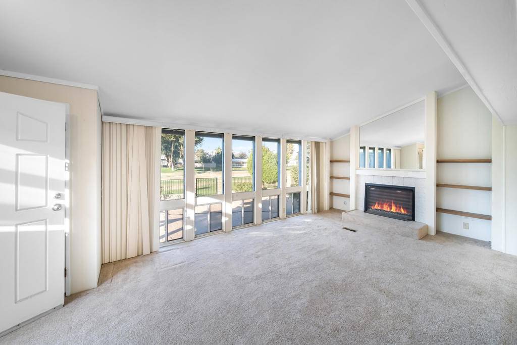 Thousand Palms, CA 92276,33440 Carlsbad CIR