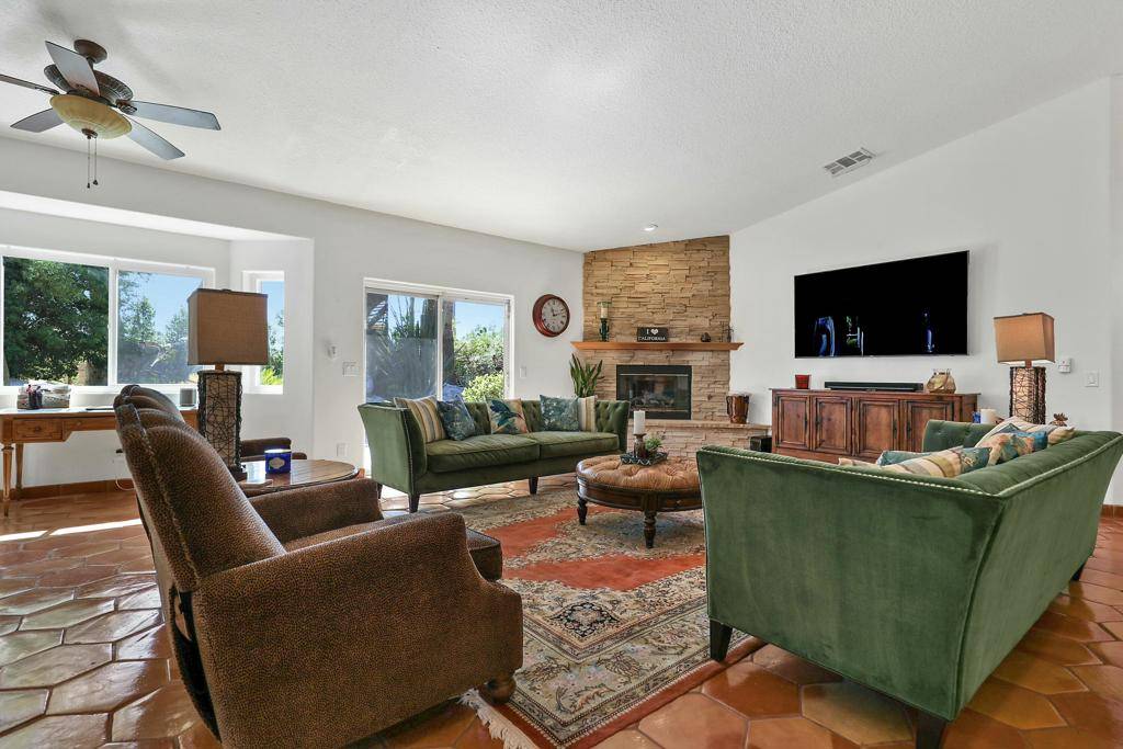 La Quinta, CA 92253,43870 Orion CT