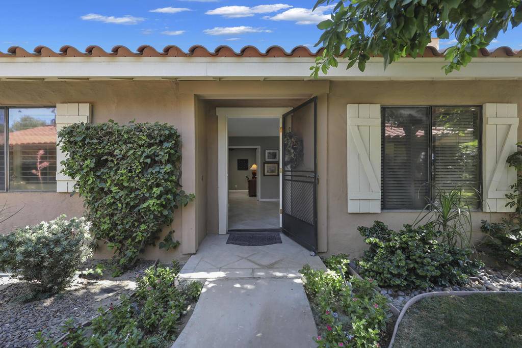 Palm Desert, CA 92260,118 Las Lomas