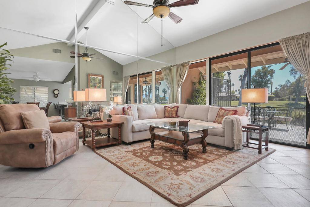 Palm Desert, CA 92260,118 Las Lomas