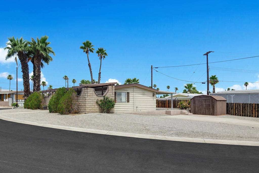 Thousand Palms, CA 92276,32121 Oakland ST