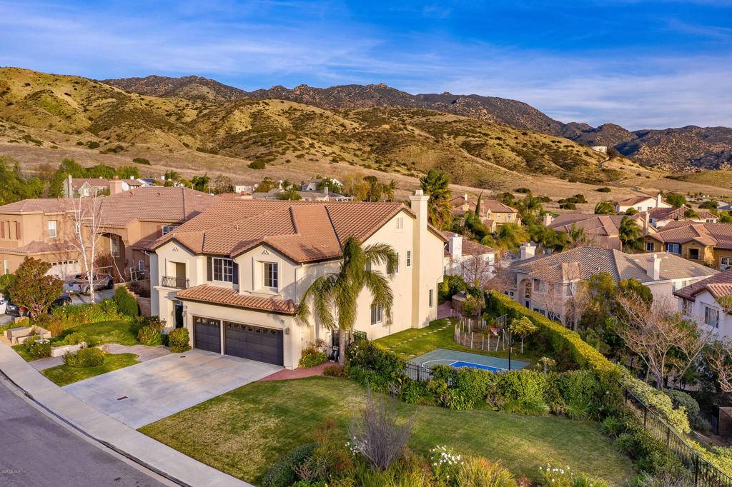 Simi Valley, CA 93063,3342 Wolf Creek CT