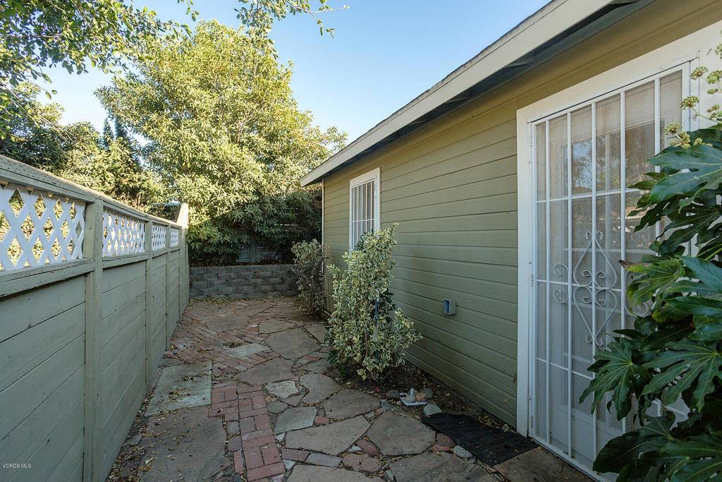 Thousand Oaks, CA 91360,658 Calle Clavel