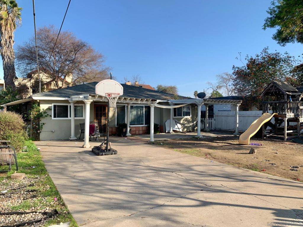 El Cajon, CA 92019,619 DOROTHY ST