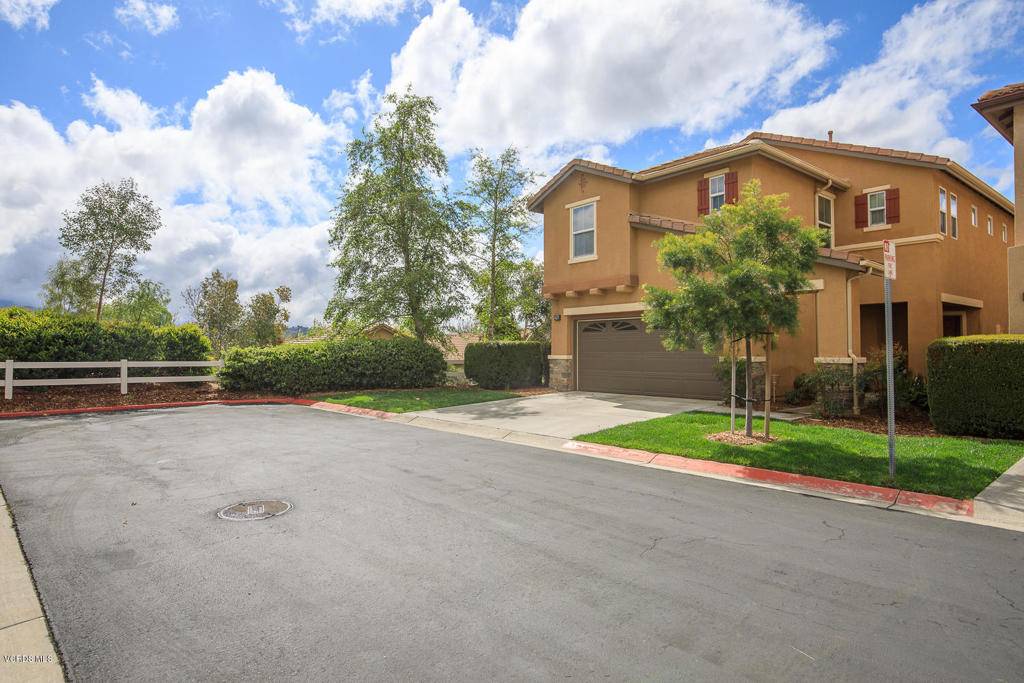 Canyon Country, CA 91351,27642 Timber View CT