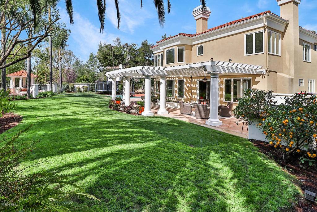 Westlake Village, CA 91361,31882 Saddletree DR