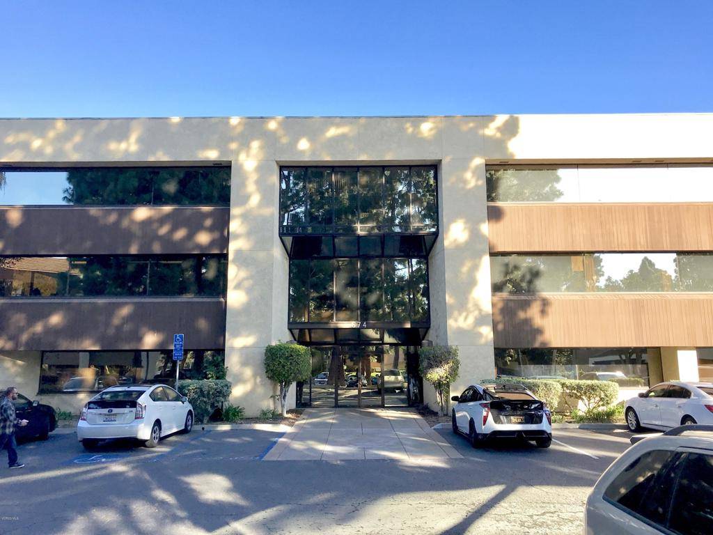 Ventura, CA 93003,674 County Square DR #202