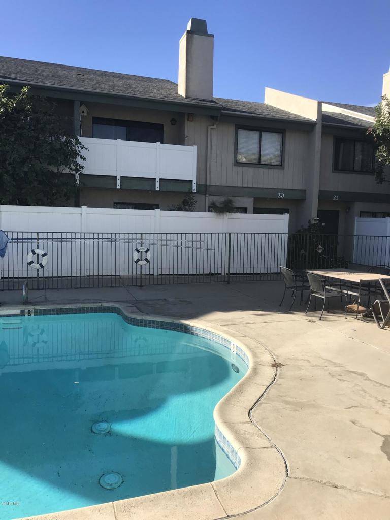 Canoga Park, CA 91304,8341 De Soto AVE #20