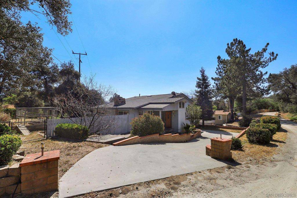 Descanso, CA 91916,9645 Elm Dr