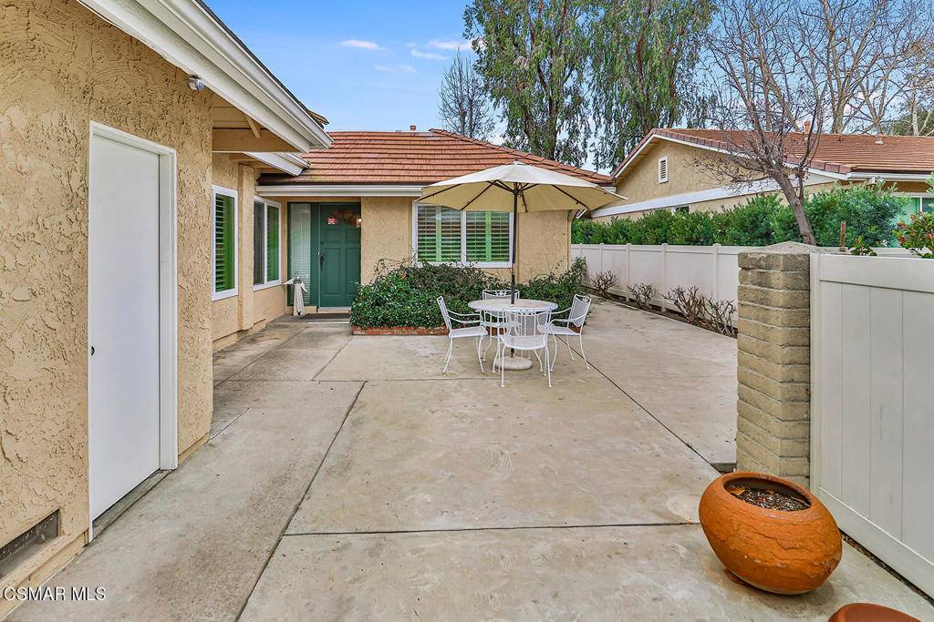 Westlake Village, CA 91361,2162 Crespi LN