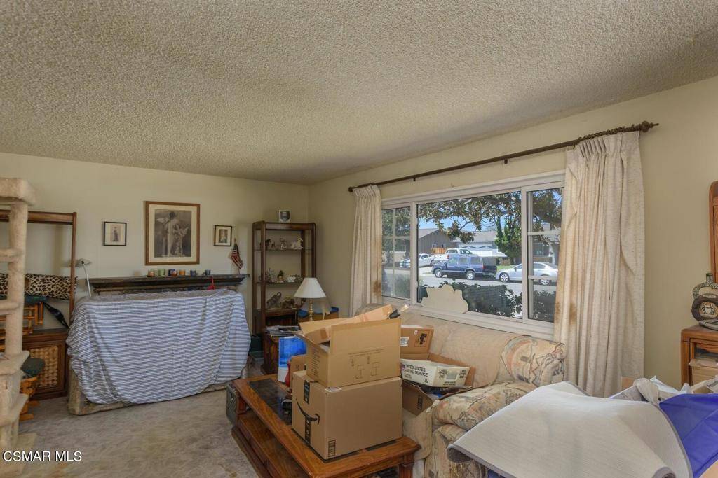 Newbury Park, CA 91320,2976 Michael DR