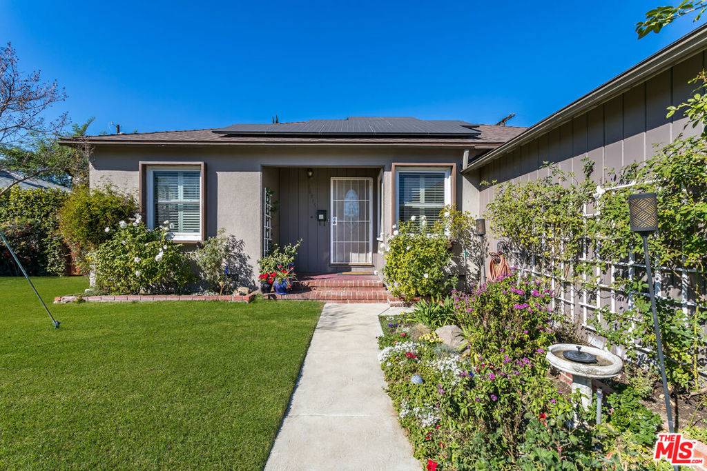 Lake Balboa, CA 91406,16915 LANARK ST