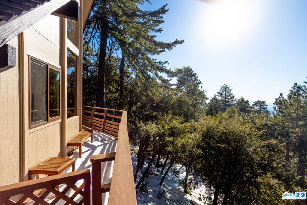 Idyllwild, CA 92549,52375 PINE RIDGE RD