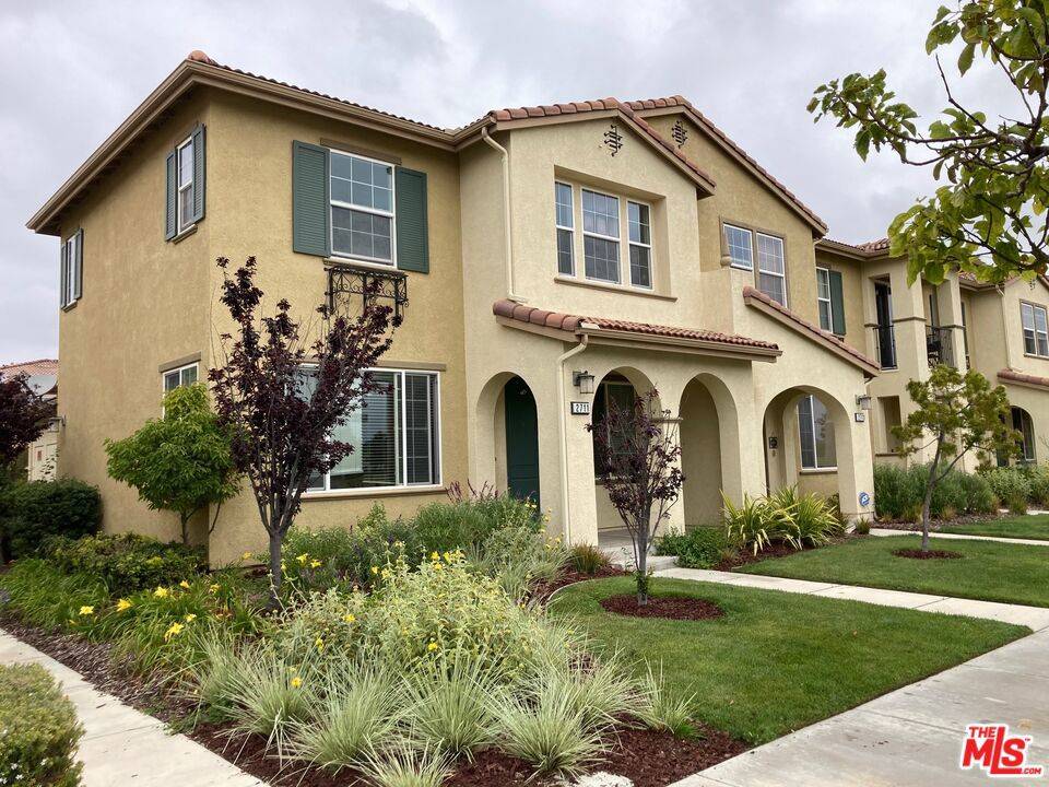 Oxnard, CA 93036,2711 SMOKEY MOUNTAIN DR