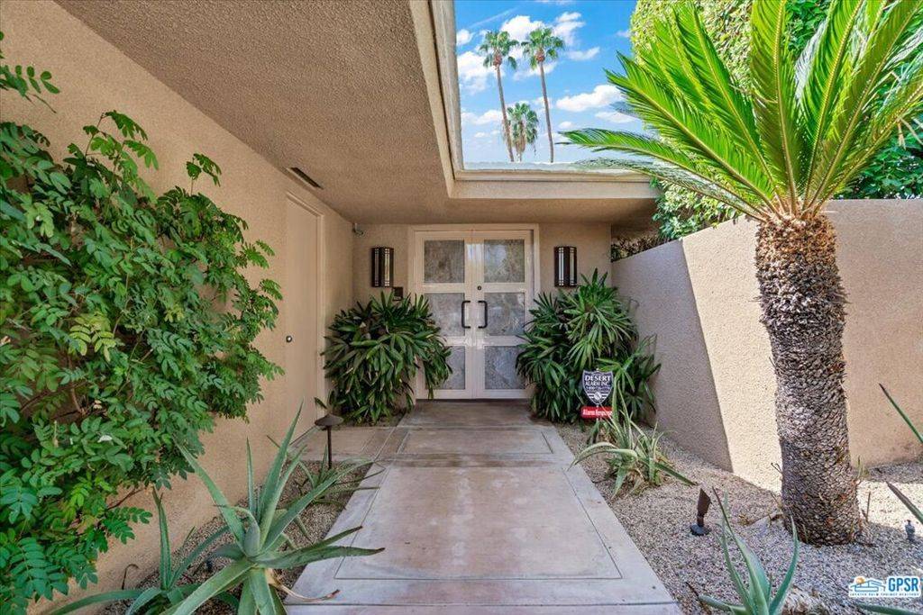 Palm Springs, CA 92264,1099 E Sierra WAY