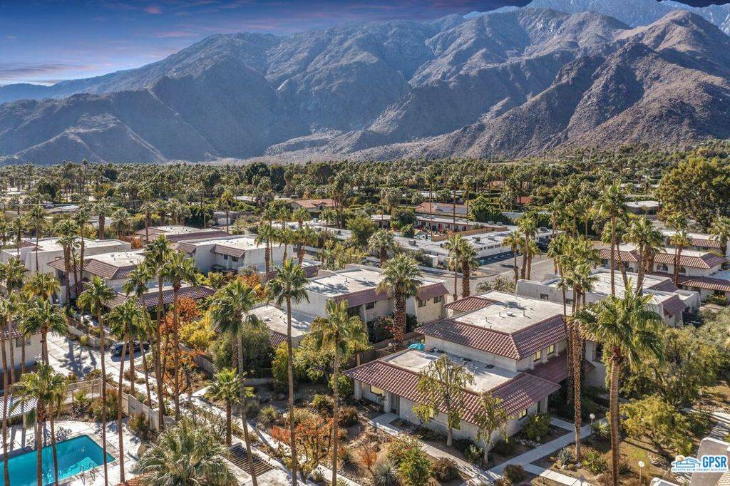 Palm Springs, CA 92262,326 W Santa Elena RD