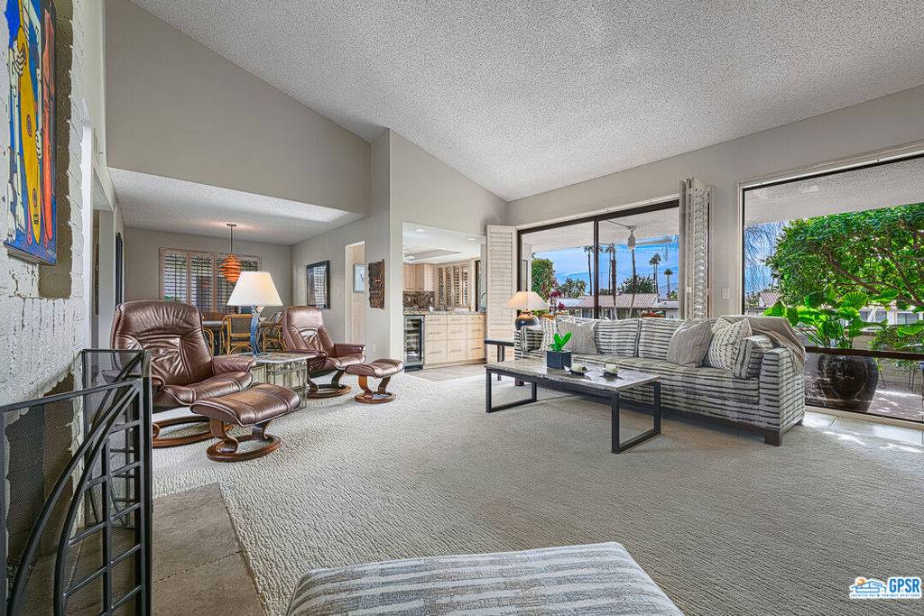 Rancho Mirage, CA 92270,75 Durango CIR