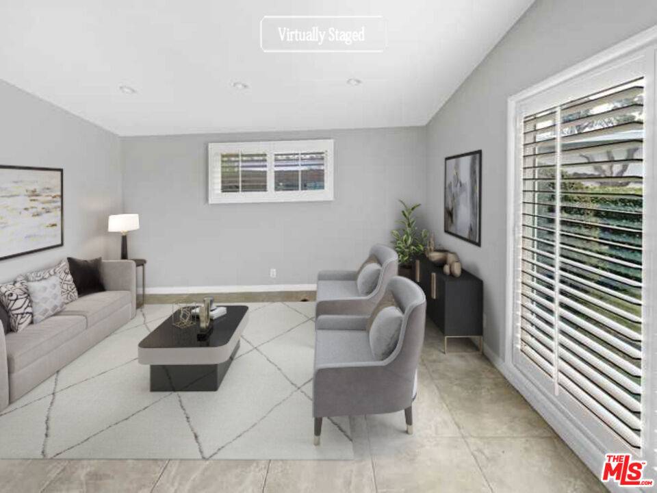 Glendora, CA 91740,609 W Duell ST