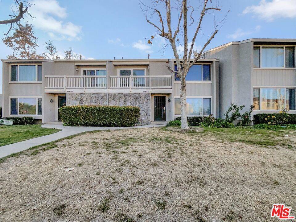 Moorpark, CA 93021,6479 Penn ST #B