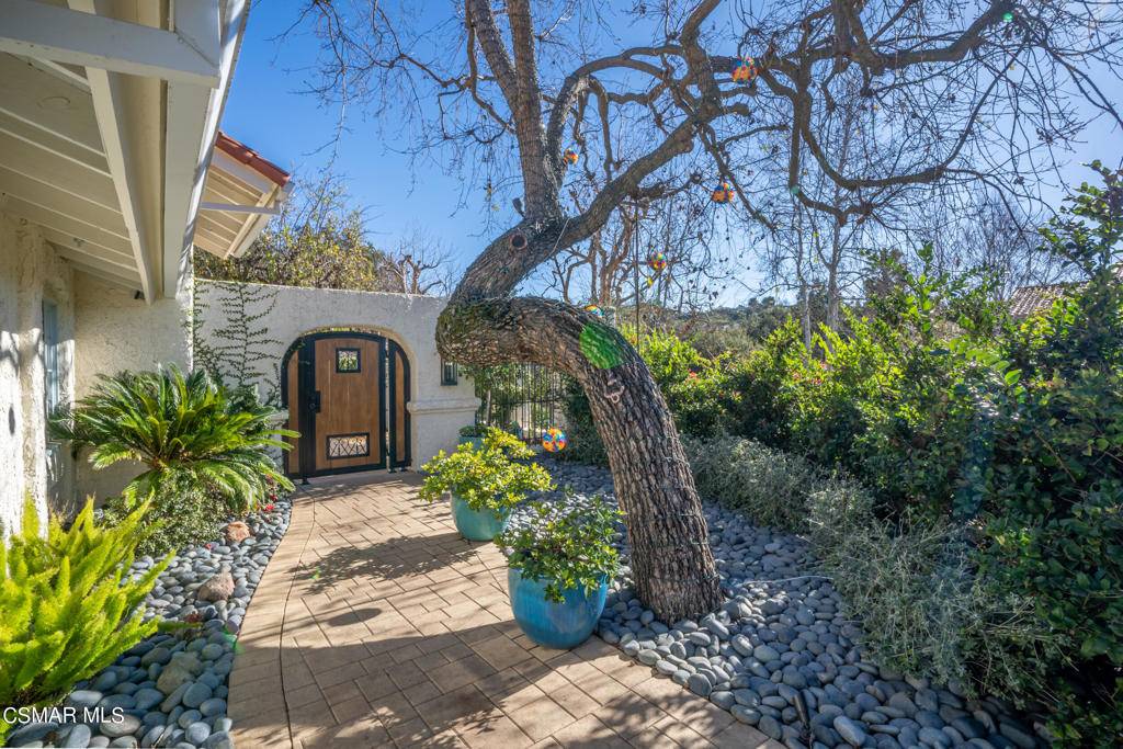 Westlake Village, CA 91362,1700 Royal Saint George DR