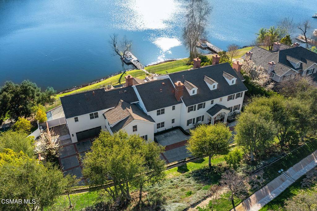 Lake Sherwood, CA 91361,784 Lake Sherwood DR