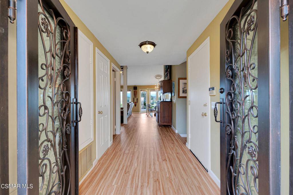 Thousand Oaks, CA 91360,319 Longview PL