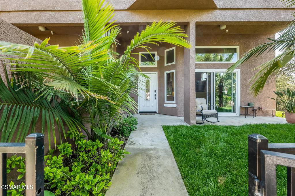 Thousand Oaks, CA 91362,269 N Skyline DR