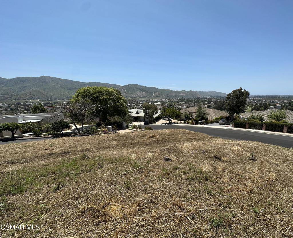 Santa Paula, CA 93060,563 Glade DR