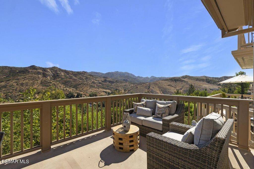 Westlake Village, CA 91361,32116 Canyon Ridge DR