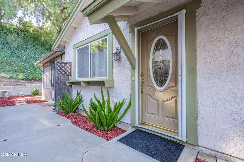 Simi Valley, CA 93065,2044 Covington AVE