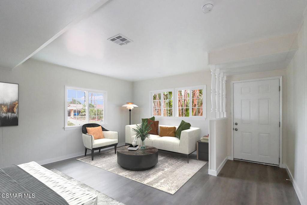 Granada Hills, CA 91344,11323 Collett AVE