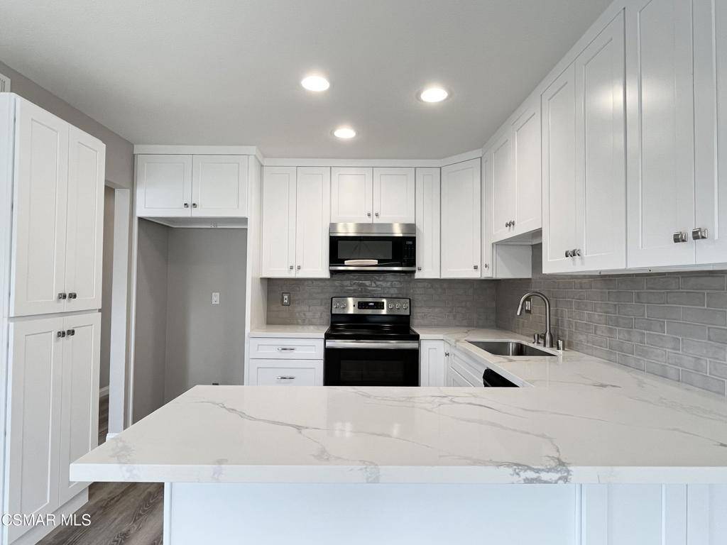 Simi Valley, CA 93063,3473 Highwood CT #111
