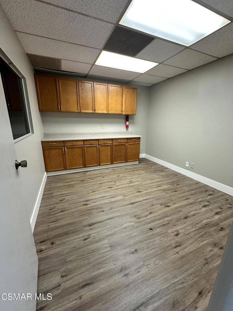 1633 Erringer RD Simi Valley, CA 93065