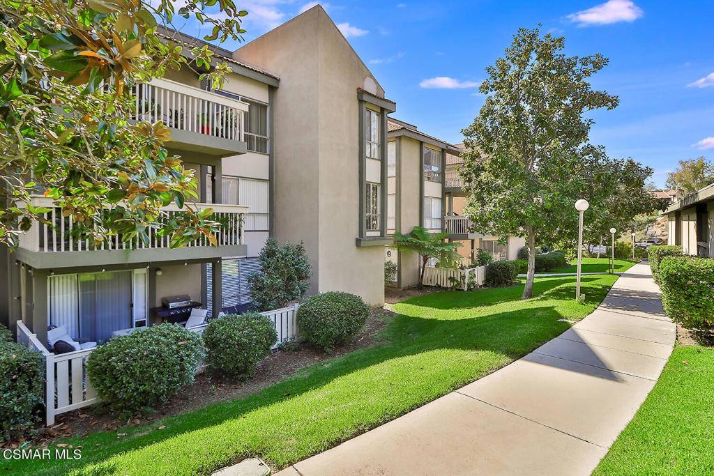Thousand Oaks, CA 91360,290 Sequoia CT #15