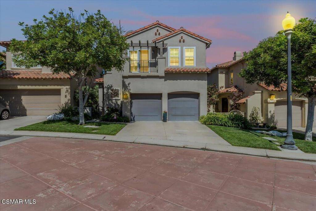 Camarillo, CA 93010,990 Corte Augusta
