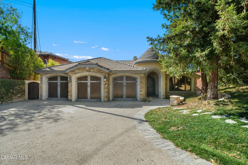 Lake Sherwood, CA 91361,966 Lake Sherwood DR